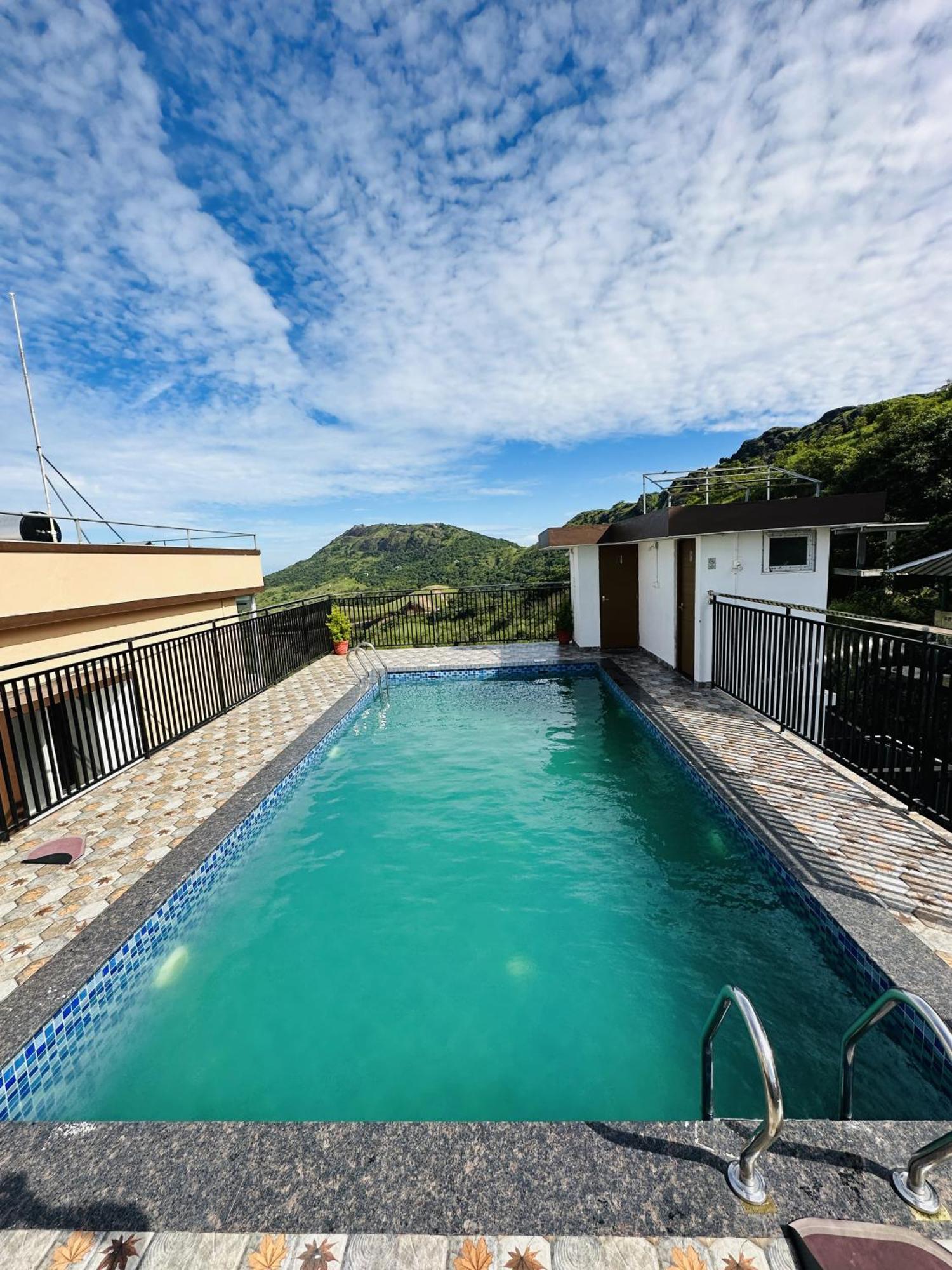 Himasailam Pool Resort Vagamon Eksteriør billede