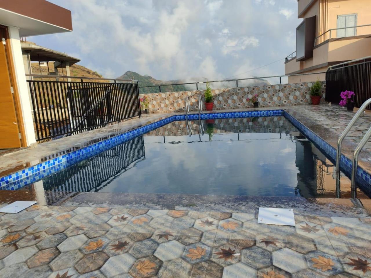 Himasailam Pool Resort Vagamon Eksteriør billede